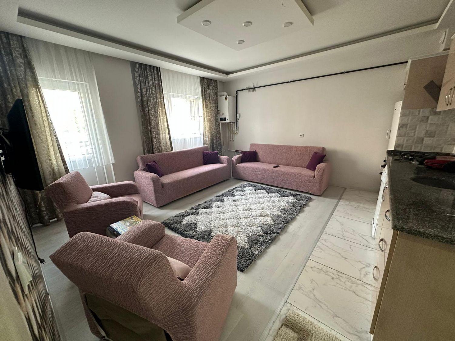 2+1 Eşyalı Balkonlu Daire 2+1 Eşyalı Balkonlu Daire