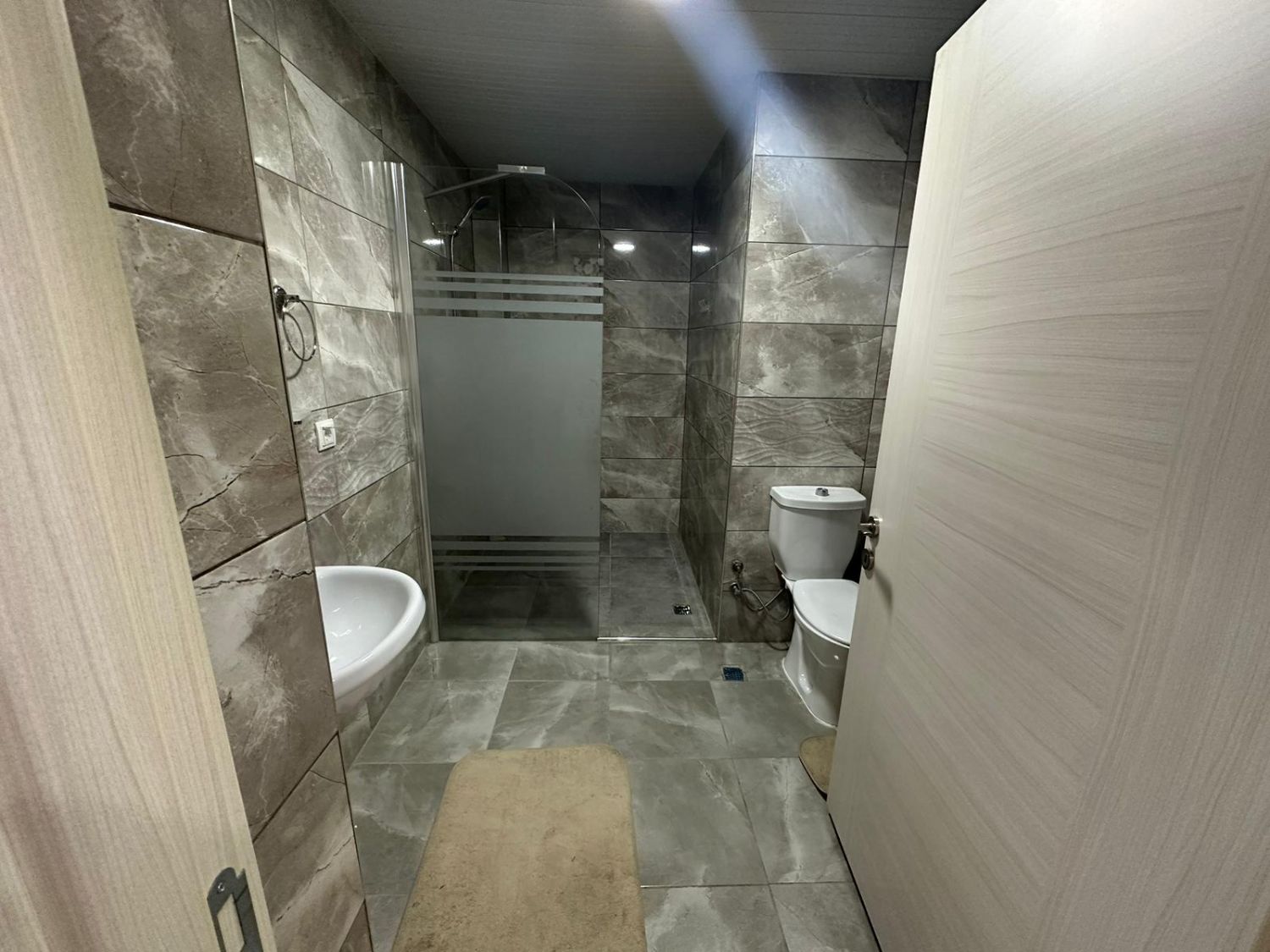 2+1 Eşyalı Balkonlu Daire 2+1 Eşyalı Balkonlu Daire